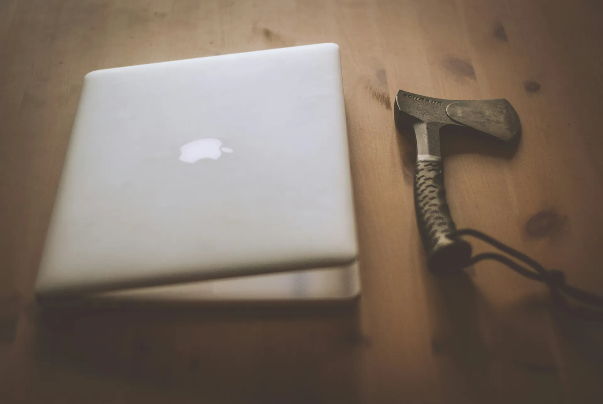 시험 점수의 공개와 관련된 불안감과 극복의 상징