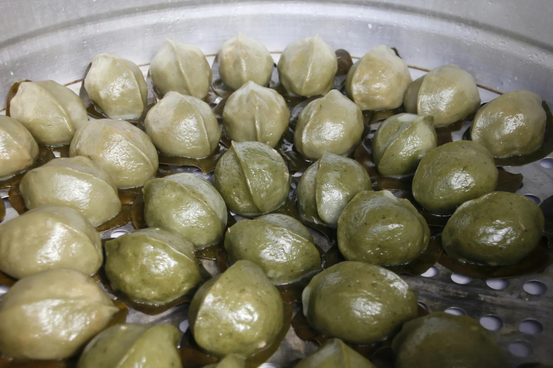 가래떡을 먹여주는 꿈 해몽 관련 복과 기운이 나누어지는 상징