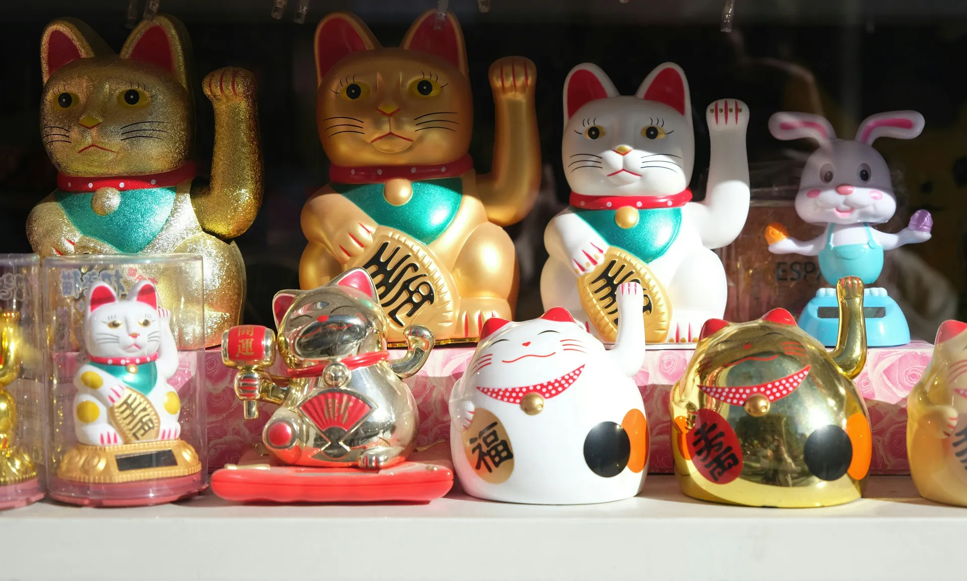 손에 박힌 이물질을 제거하는 꿈 해몽 관련 상징과 치유의 과정